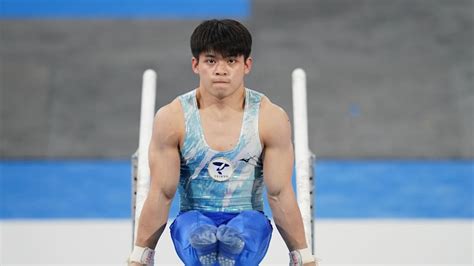 carlos yulo age|Filipino gymnast Carlos Yulo – from solo artist to boy group leader.